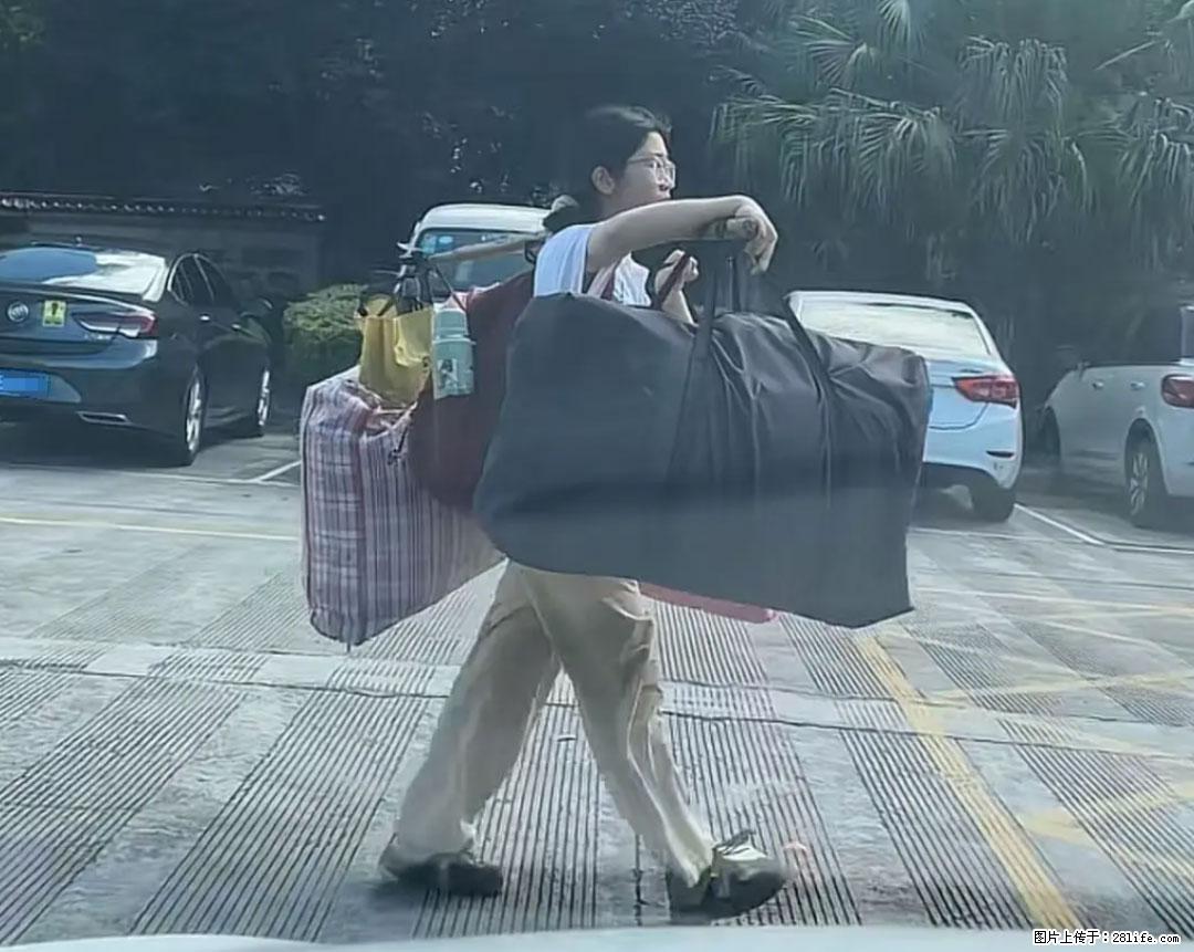 全网追的“扁担女孩”，找了一份暑假工，时薪12元 - 正定生活资讯 - 正定28生活网 zd.28life.net